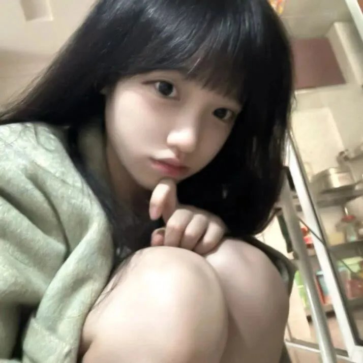 戴珍珠耳环的少女